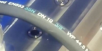 Hot! Soft instead of Hard - EN853 3SN 44.5Mpa Braid Hydraulic Ho